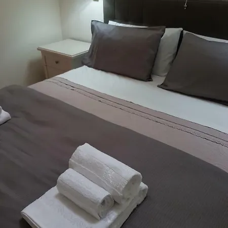 Bed & Breakfast La Dimora Del Falconiere - Luxury Sulmona