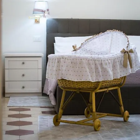 Frühstückspension La Dimora Del Falconiere - Luxury Sulmona