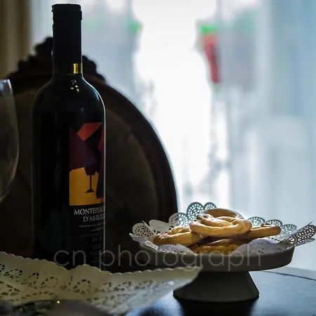 Bed & Breakfast La Dimora Del Falconiere - Luxury 4*