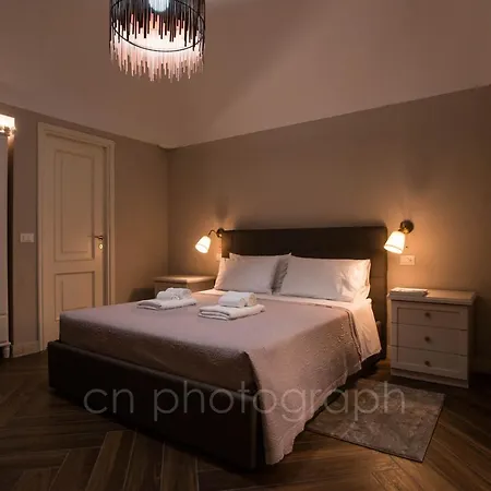 La Dimora Del Falconiere - Luxury לינה וארוחת בוקר 4*