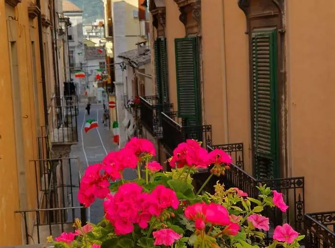 La Dimora Del Falconiere - Luxury 4*