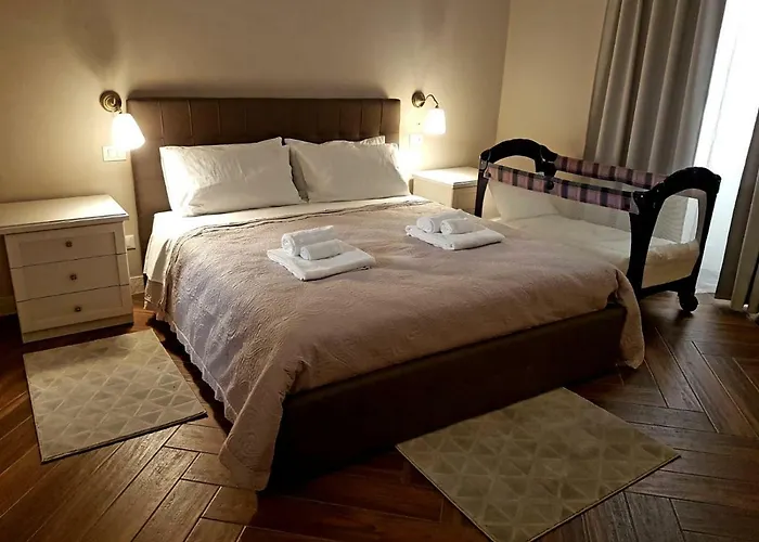 La Dimora Del Falconiere - Luxury Сульмона