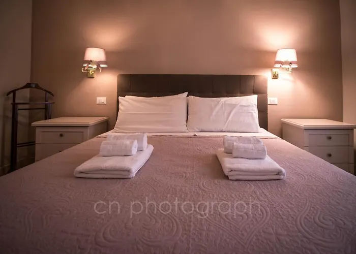 La Dimora Del Falconiere - Luxury סולמונה